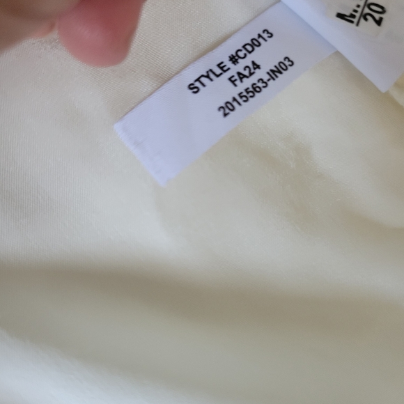 J. Crew Drapey tiered top in crepe de chine Size Medium Nwt - Picture 9 of 11